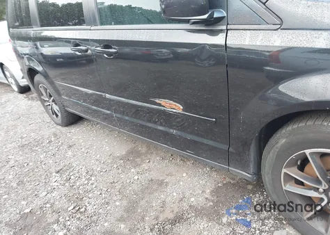 2017 Dodge Grand Caravan Sxt from USA, damaged, VIN 2C4RDGCG1HR611900